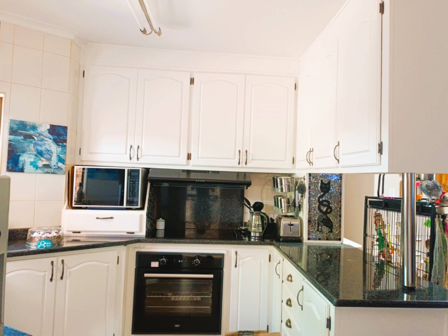 4 Bedroom Property for Sale in Pentagon Park Free State